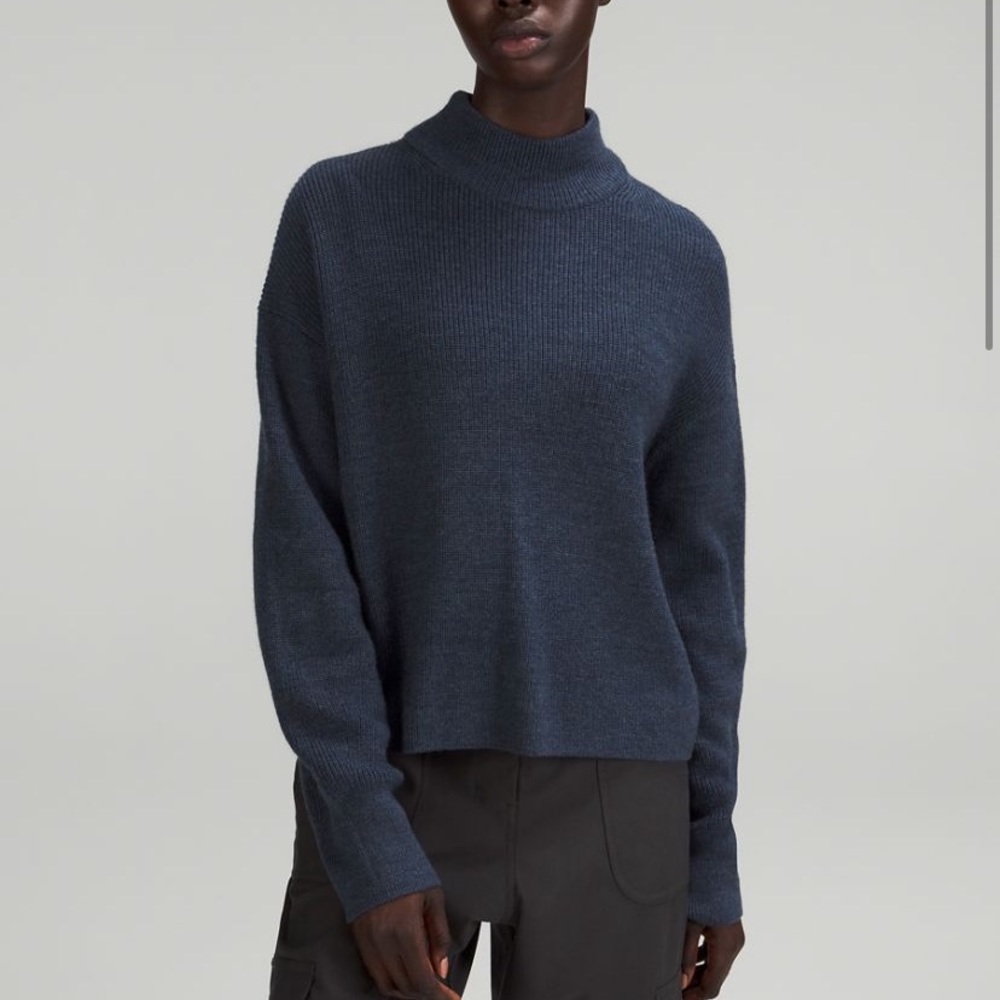 NWOT Lululemon Merino Wool Ribbed Turtleneck